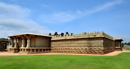 Clarks Inn Hampi image 32