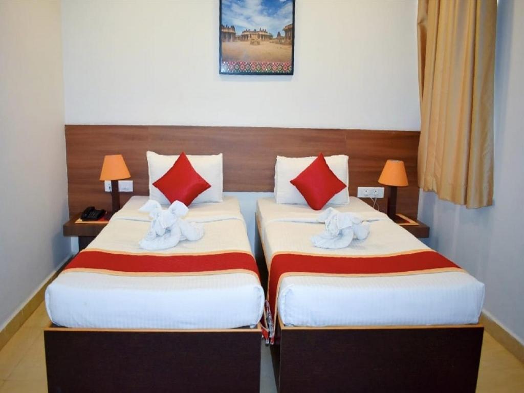 Room image 3